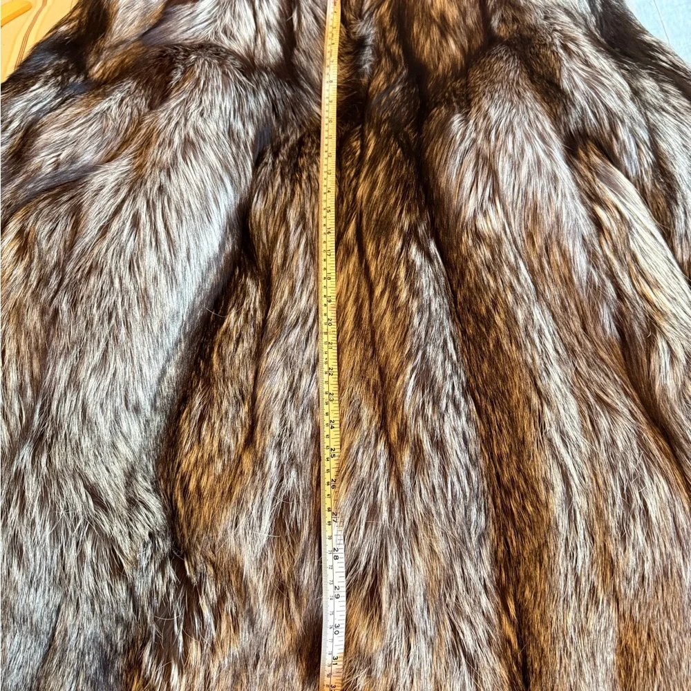 Pristine Custom Vintage Silver Fox Fur Coat - Picture 14 of 15